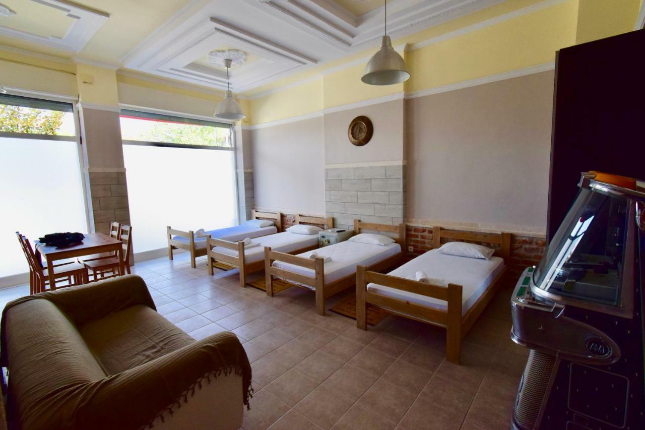 Comfort Room Thessalonique Extérieur photo